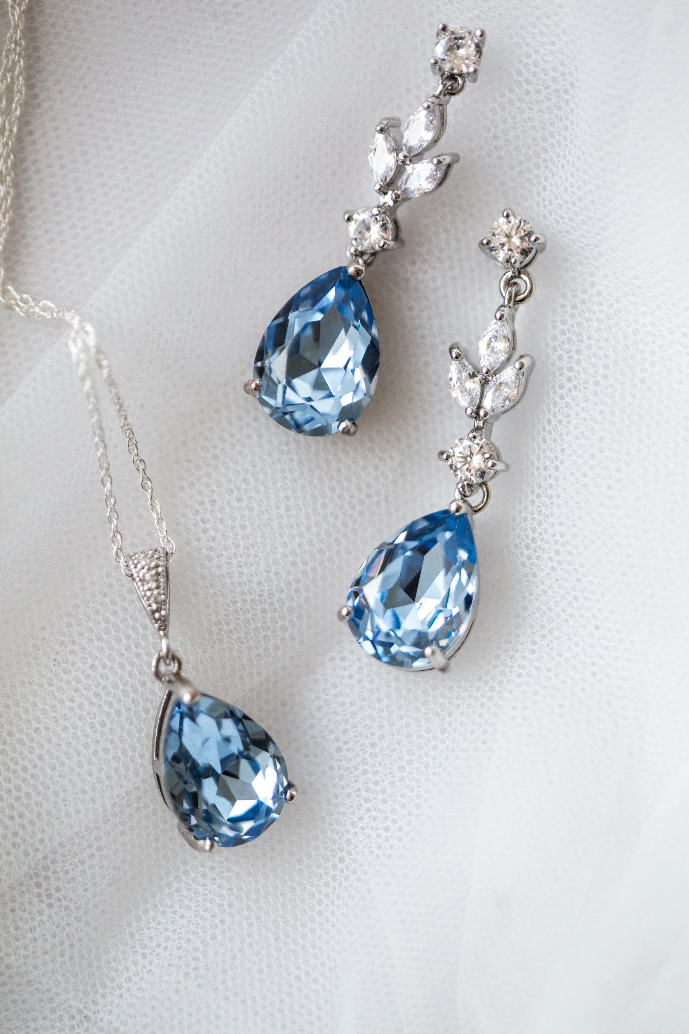 light sapphire blue bridal earrings and necklace