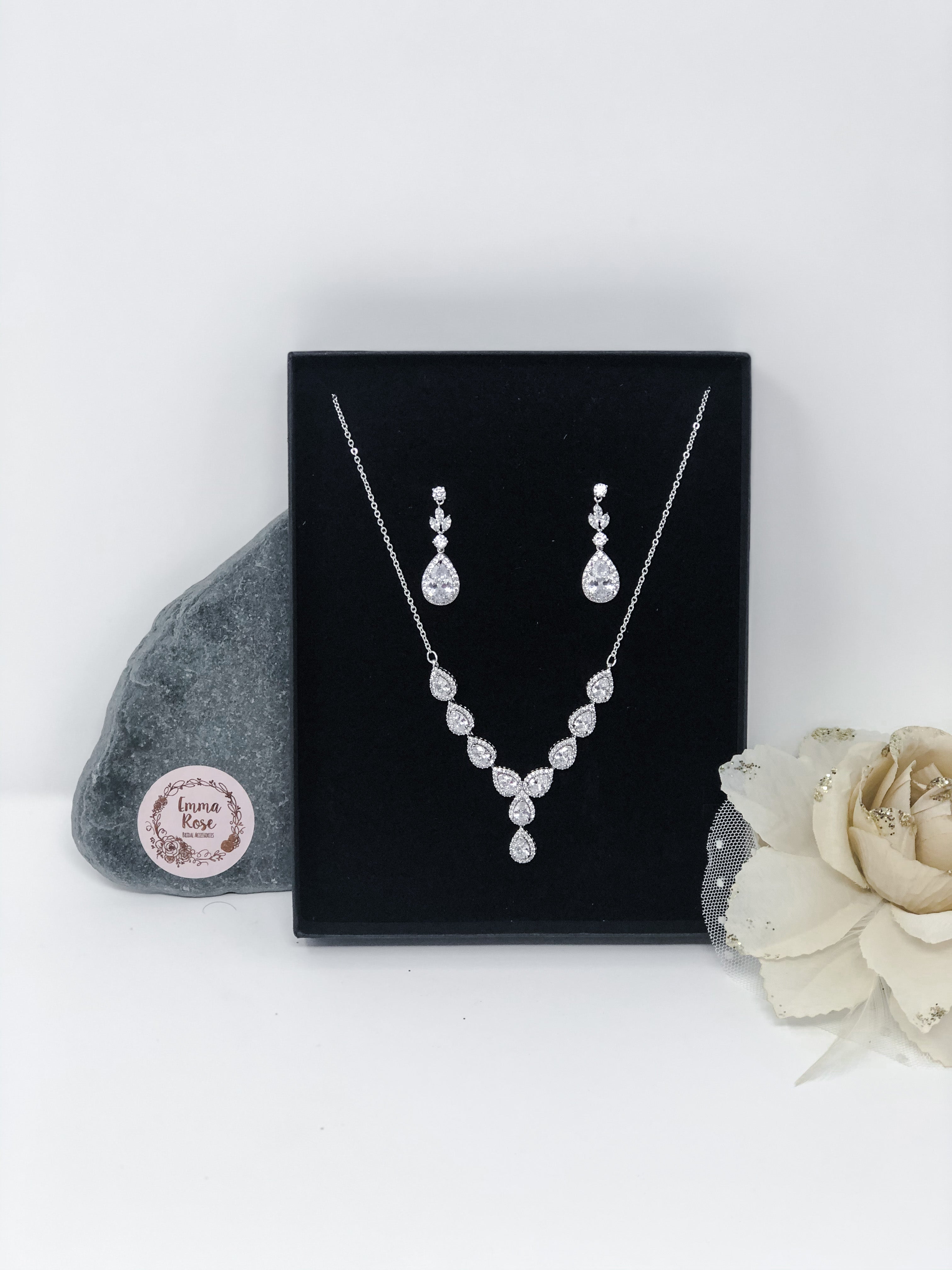 Teardrop Large Halo Sparkly Jewellery Set