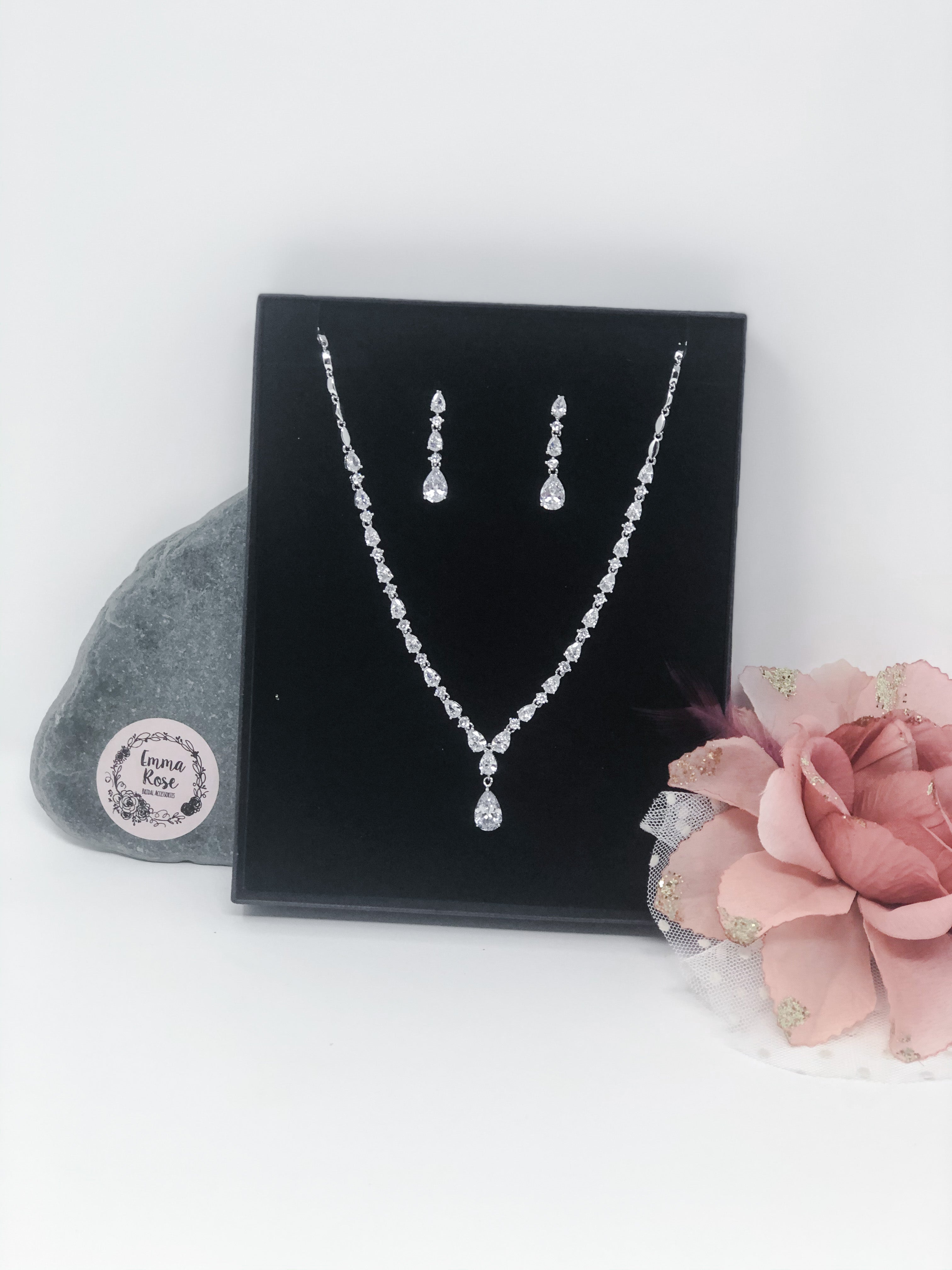 Statement Teardrop Sparkly Bridal Jewellery Set
