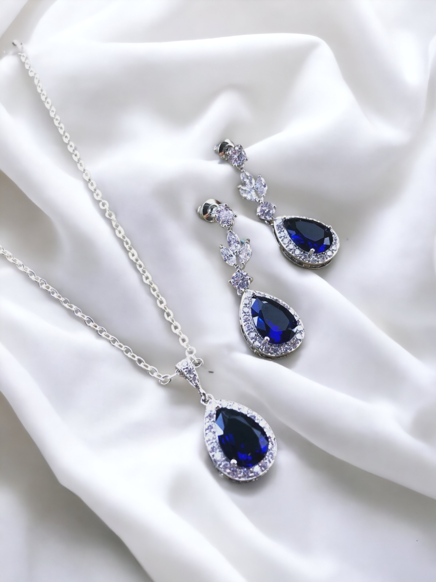 Sparkly Blue Cubic Zirconia Teardrop Necklace and Earring Set