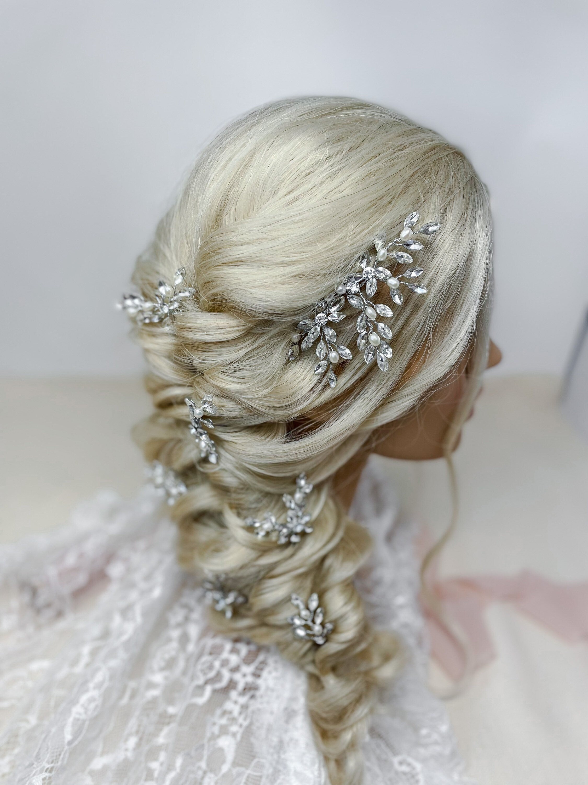 Bridal Sparkly Hair Pins, Small Delicate Crystal and Pearl Hair Pins , Bridesmaid Hair Pins, Wedding Pins, Hair Grips Silver Gold Rose gold