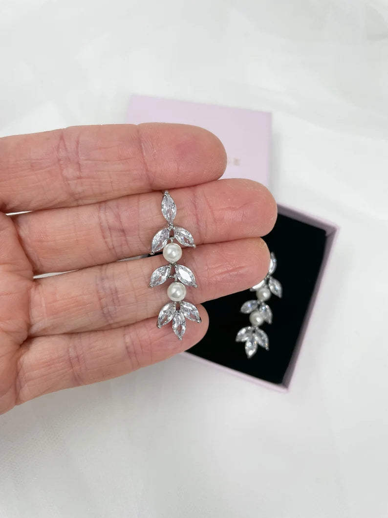 Cubic Zirconia Pearl Bridal Jewellery Set