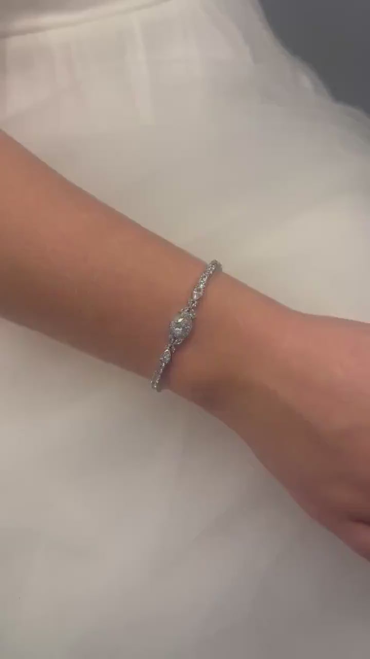 Sparkly Bridal Bracelet - Wedding Bracelet - Bride Jewellery - Silver Teardrop Tennis Bracelet - Gift - Bridesmaids