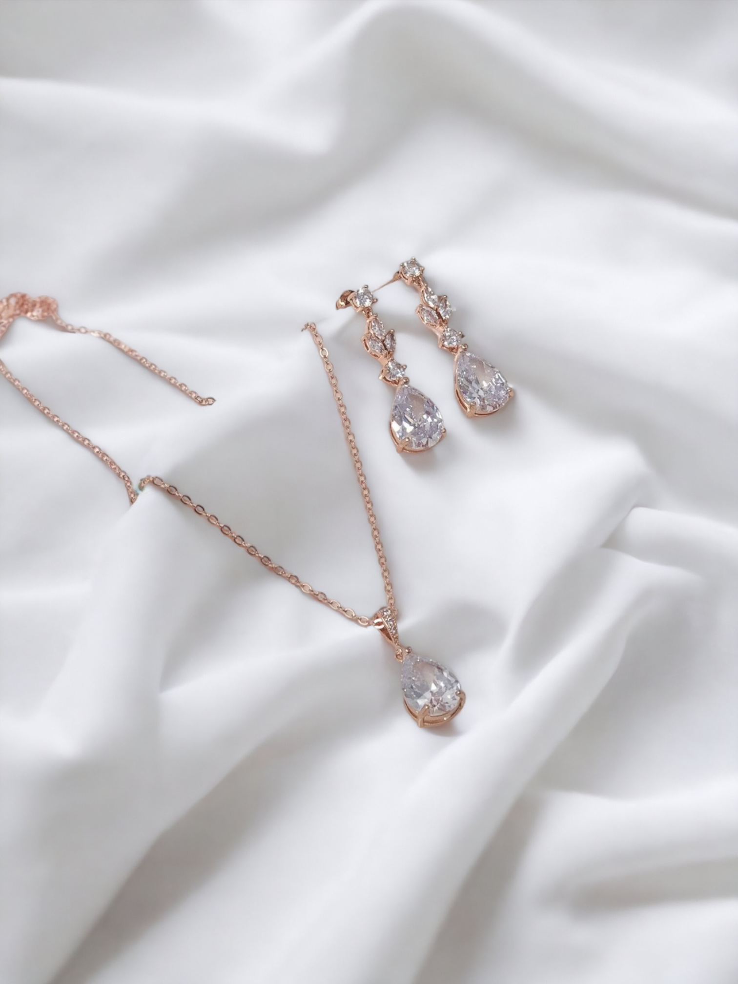 Rose gold bridal hot sale jewellery uk