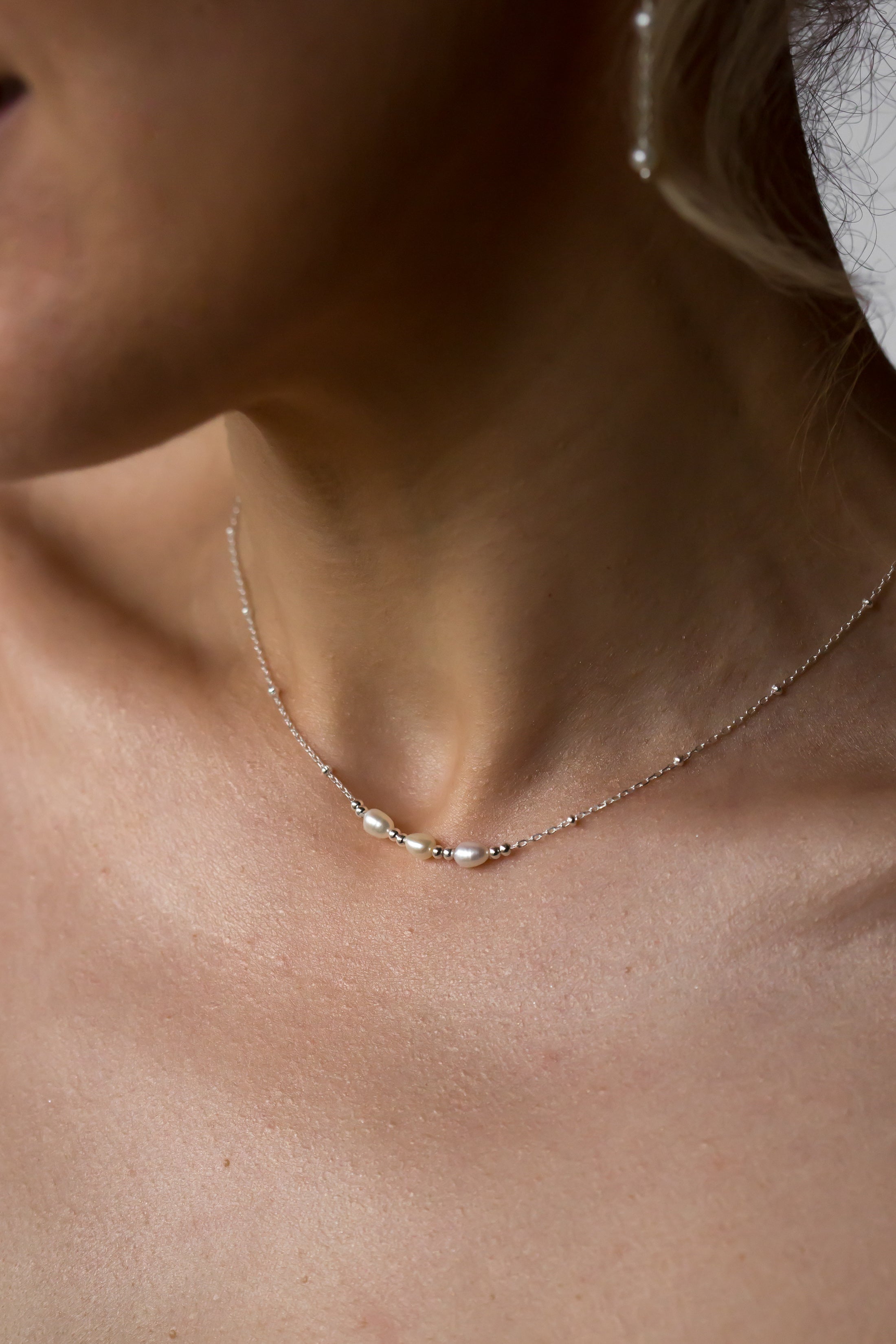 freshwater pearl minimalist jewellery 