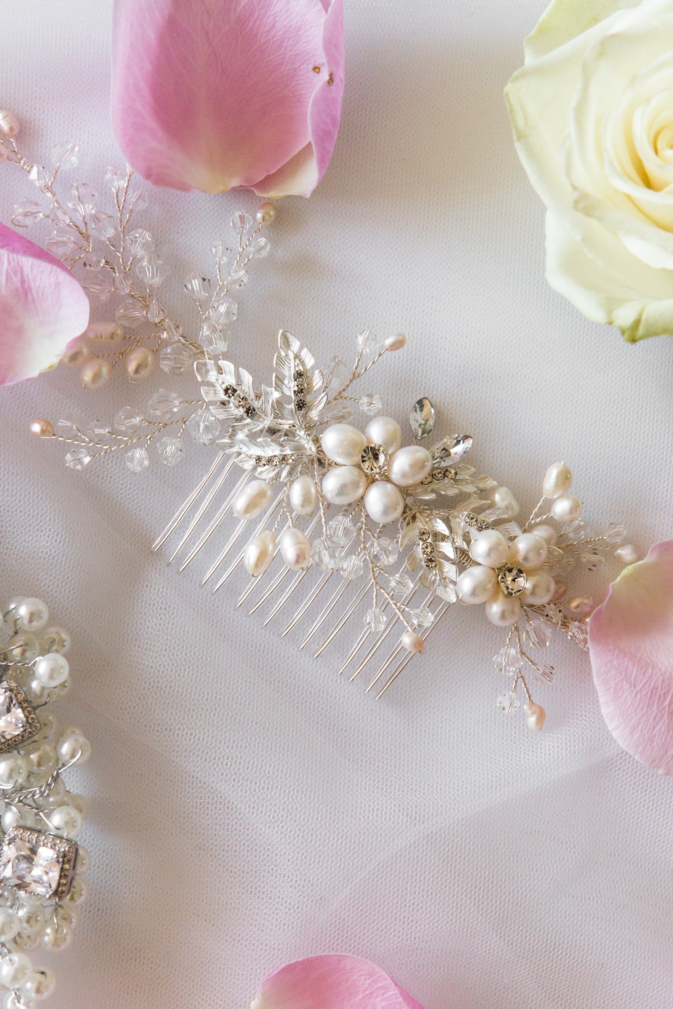 Freshwater Pearl Leafy Flower Hair Comb