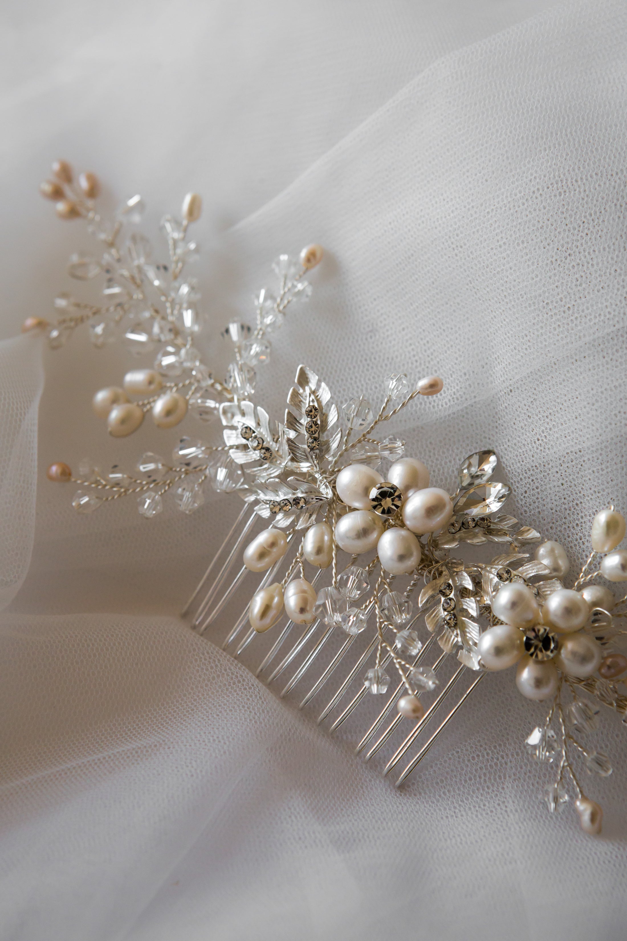 Freshwater Pearl Leafy Flower Hair Comb