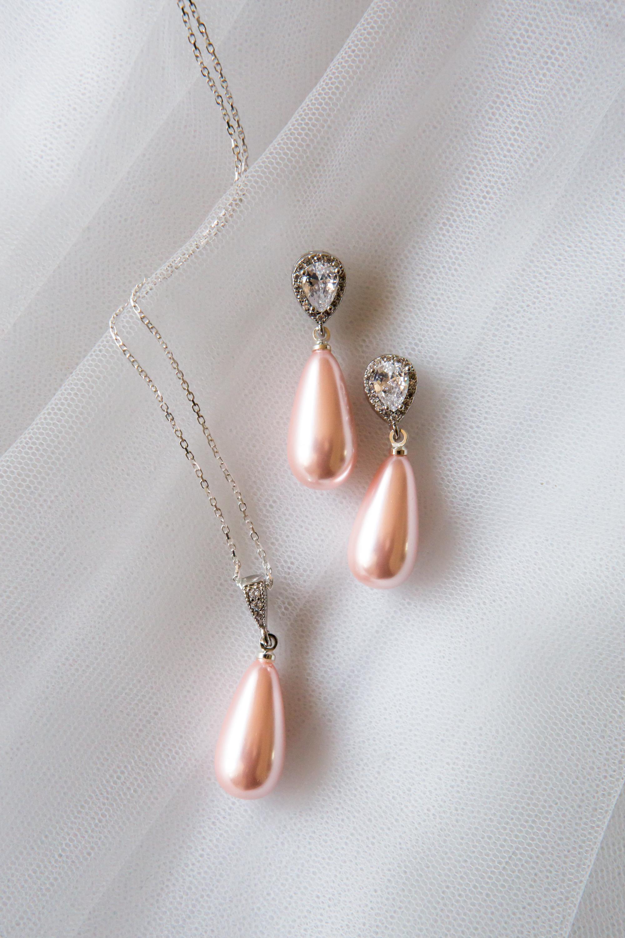 Light Pink Pearl Drop Earrings - Wedding Earrings - Bridal Earrings - Teardrop Pearl Earrings - Wedding Jewellery - Baby Pink - Birthday