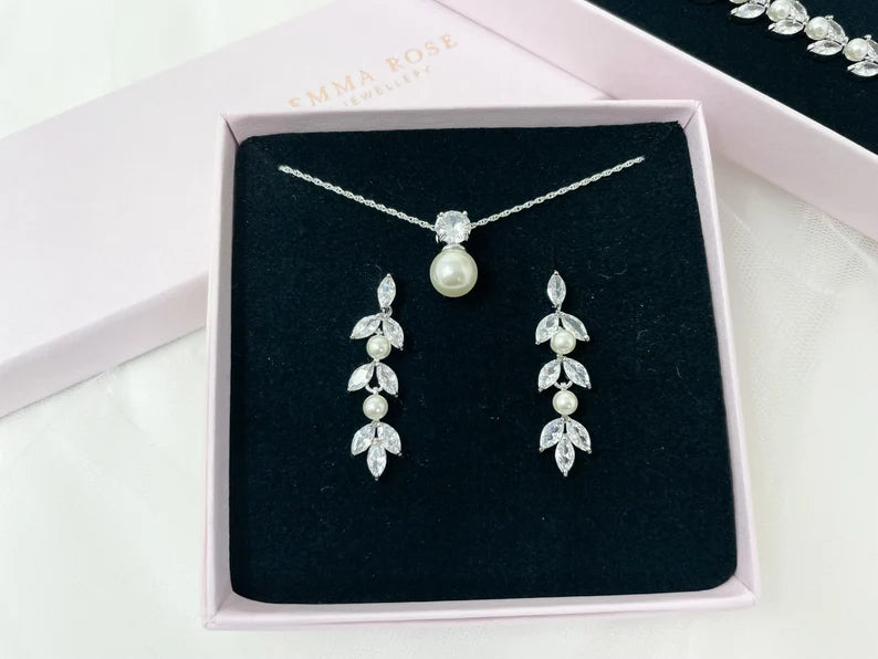 Cubic Zirconia Pearl Bridal Jewellery Set