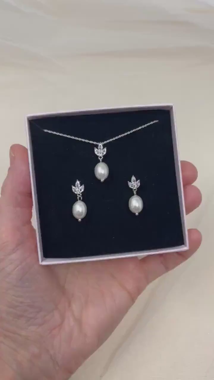 Small Pearl drop Earring | Leafy Cubic Zirconia Bridal Earring | Wedding Earrings | Teardrop Pearl Earring | Wedding Jewellery