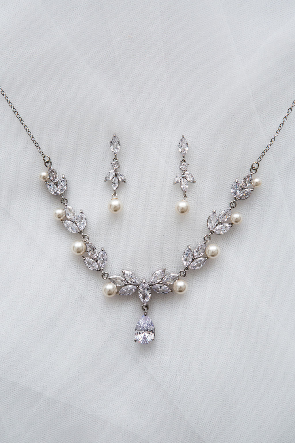 Statement Pearl Necklace Jewellery Set